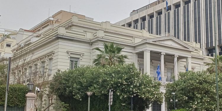 ΥΠΕΞ: Η συνθήκη της Λωζάννης αναφέρεται ρητά σε θρησκευτική μειονότητα στη Θράκη