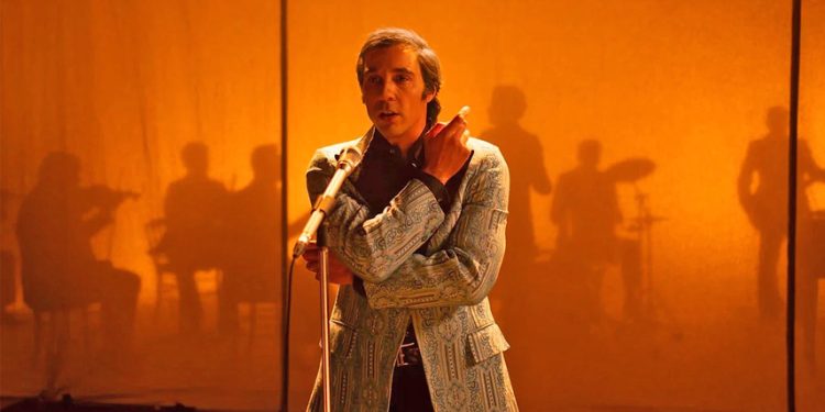 Ο κύριος Αζναβούρ – Monsieur Aznavour