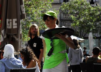 Σαρωτικές αλλαγές στην εργασία: Νέο νομοσχέδιο για ωράριο, υπερωρίες & προσλήψεις