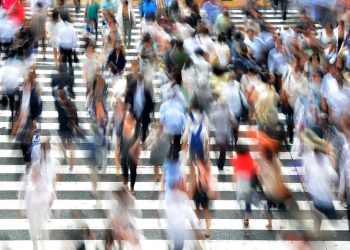 Δημογραφικό: Η Ελλάδα «έχασε» το 2024 μία ολόκληρη πόλη σε πληθυσμό