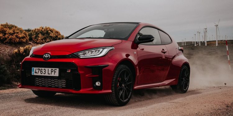 Υβριδικά αυτοκίνητα: Οι λόγοι που κλέβουν τις μπαταρίες & τους καταλύτες