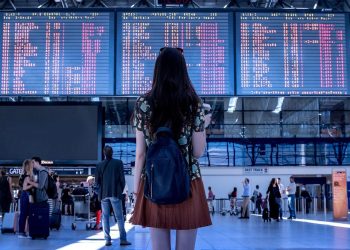 Ελληνικά αεροδρόμια: Άνοδος 4,9% στην επιβατική κίνηση το 2025 – Πάνω από 83 εκατ. επιβάτες