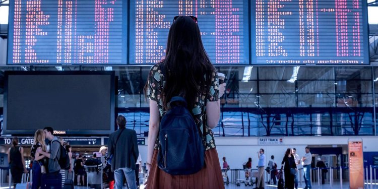 Ελληνικά αεροδρόμια: Άνοδος 4,9% στην επιβατική κίνηση το 2025 – Πάνω από 83 εκατ. επιβάτες