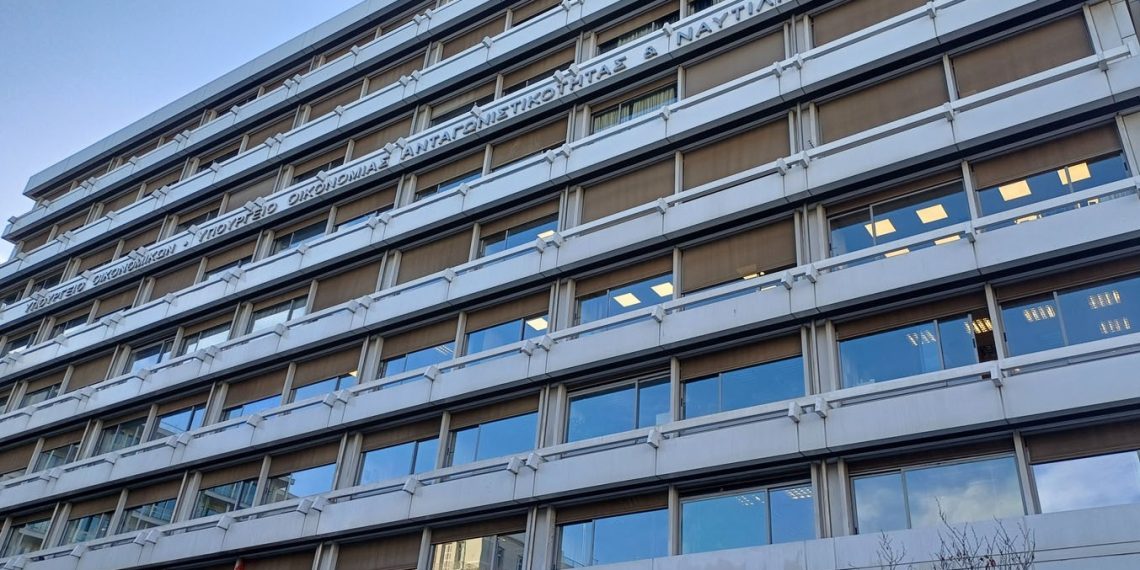 ΥΠΕΘΟ: Η ανάπτυξη της ελληνικής οικονομίας “γκρεμίζει” την καταστροφολογία του ΠΑΣΟΚ