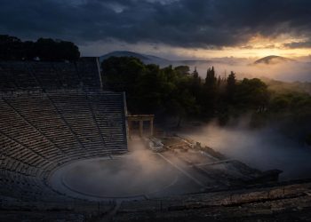 Επίδαυρος: 6 παραστάσεις που αξίζει να δούμε