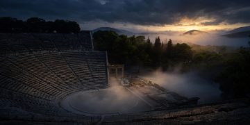 Επίδαυρος: 6 παραστάσεις που αξίζει να δούμε