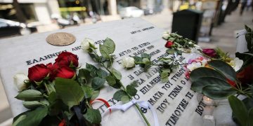 Προφυλακιστέοι οι δύο 42χρονοι για την υπόθεση της Marfin – Τι υποστήριξαν ενώπιον της Ανακρίτριας